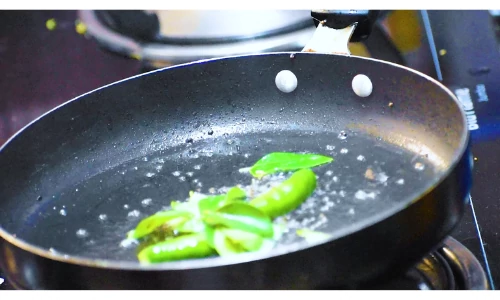 heating oil for khaman dhokla recipe