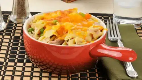 Classic Tuna Casserole with Cheese