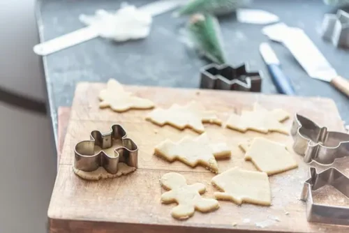 Decorating Christmas Cookies